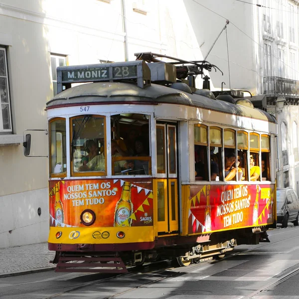 Lisabon tramvajové vozy — Stock fotografie