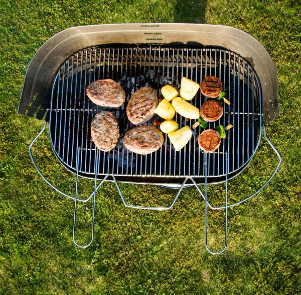 Barbecue in the garden — Stock Photo, Image