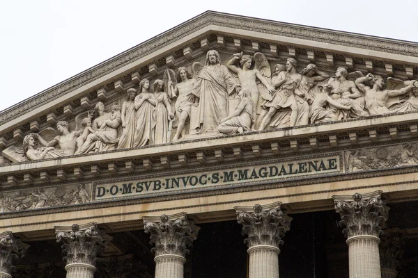 Madeleine Kilisesi Paris