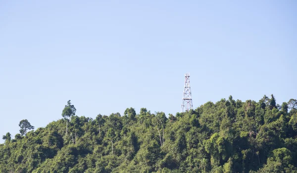 Telefonens antenn på berg — Stockfoto