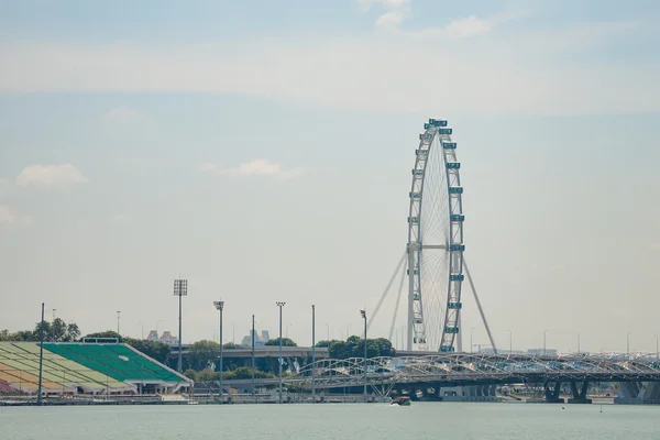 Singapore Flyer gündüz. — Stok fotoğraf