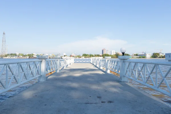 Brücke Flusshafen — Stockfoto