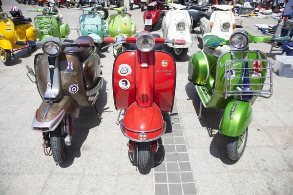 Vespa motorcycles — Stock Photo, Image