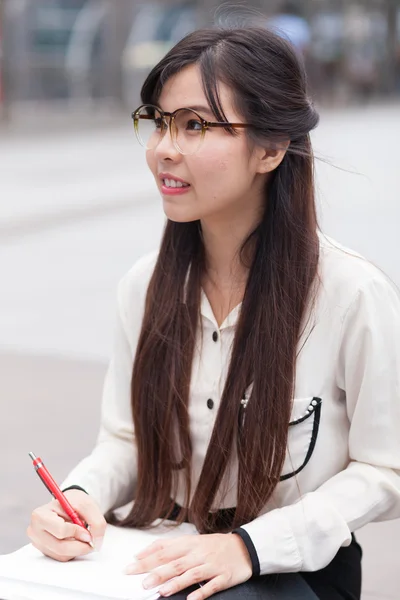 Happy asian businesswoman. — Stock Photo, Image