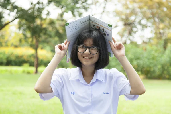 Girl is happy and relaxed. — Stock Photo, Image