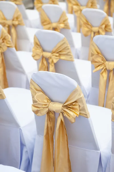 Bröllop stolar inne — Stockfoto