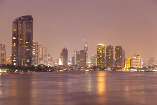 Bangkok stad bij nacht — Stockfoto