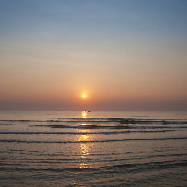 Durante a noite mar — Fotografia de Stock