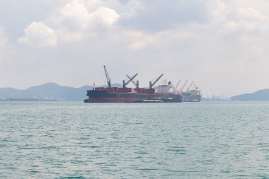 büyük kargo gemisi