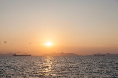 büyük kargo gemisi