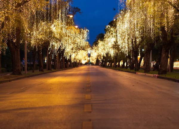 Ulice se světly na straně. — Stock fotografie