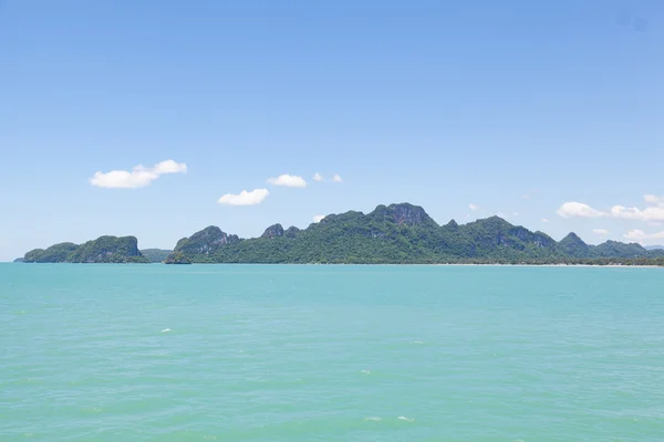 山、 海、 天空 — 图库照片