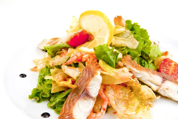 Plato Pescado Filete Bacalao Frito Con Verduras Mesa Madera — Foto de Stock