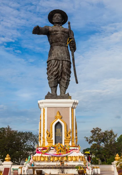 Chao Anouvong posąg w Vientiane, Laos — Zdjęcie stockowe