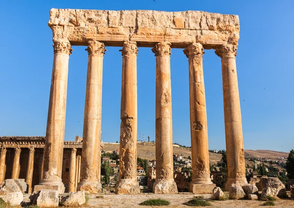 Templo de Júpiter em Baalbek antigas ruínas romanas, Bekaa Vale do Líbano. Conhecido como Heliópolis durante o período do Império Romano . — Fotografia de Stock