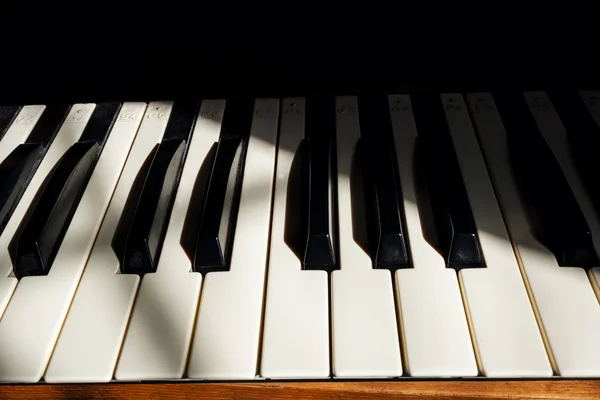 The old keyboard — Stock Photo, Image