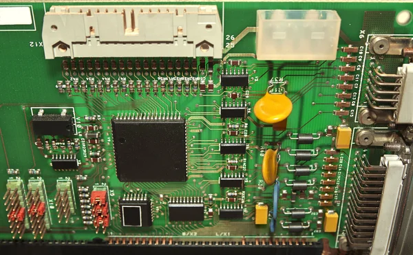 Un dispositivo electrónico — Foto de Stock