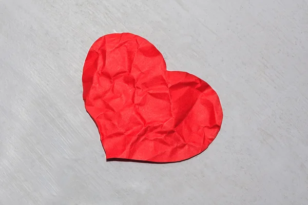 Crumpled red paper heart Royalty Free Stock Photos