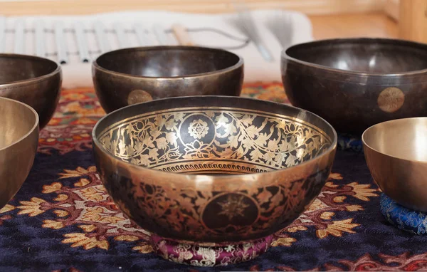 Singing Bowl Ceremony Welness Sound Tibet Candels Music — Stock Photo, Image