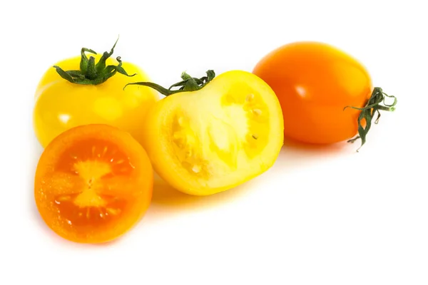 Verschiedene Farben Tomaten, Solanum lycopersicum — Stockfoto