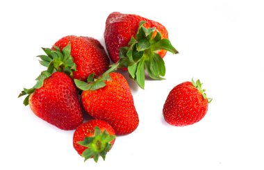 büyük kırmızı sulu zengin çilek Transpediküler üzerinde beyaz backgrond ile