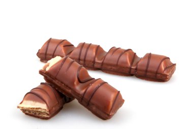 Aytos, Bulgaristan - 13 Haziran 2016: Kinder Bueno çikolata şeker çubuğu. Kinder Bueno İtalyan şekerleme üreticisi Ferrero tarafından yapılan bir çikolata Bar olduğunu.