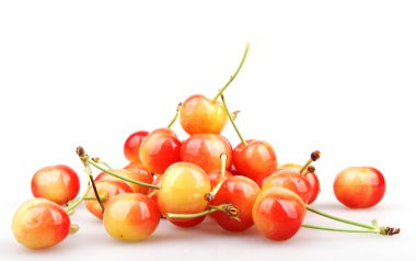 tatlı beyaz izole kiraz