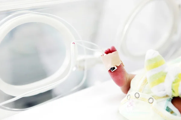 Neugeborenenpflege im Krankenhaus — Stockfoto