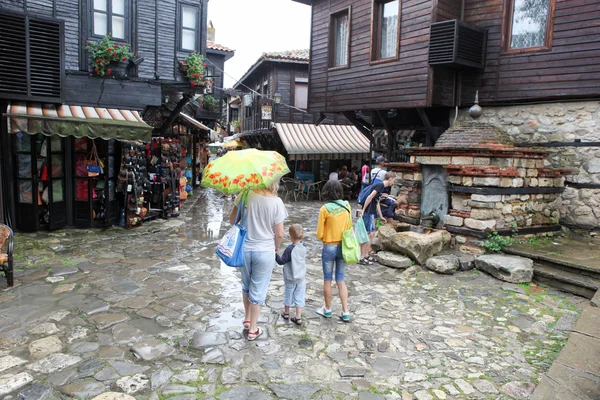 People visit Old Town on June 18, 2014 in Nessebar, Bulgaria. — Stock Photo, Image