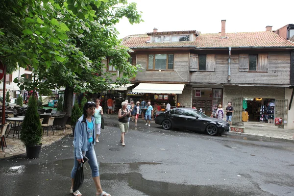 People visit Old Town on June 18, 2014 in Nessebar, Bulgaria. — Stock Photo, Image