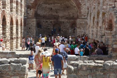 Nesebar, Bulgaristan - Ağustos 29: Ağustos 29, eski şehir ziyaret 2014 yılında nesebar, Bulgaristan. Nesebar 1956 yılında müze kent, unesco tarafından Arkeoloji ve mimari rezervasyon olarak ilan edildi.