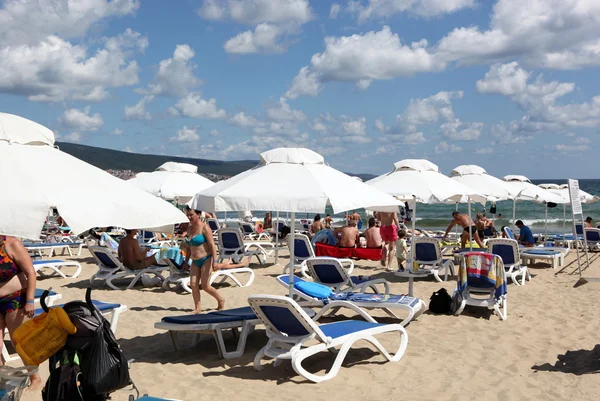 サニービーチ ブルガリア 太陽が降り注ぐビーチを訪れる 2014年 サニービーチはブルガリアで最大かつ最も人気のある海辺のビーチ リゾートです — ストック写真