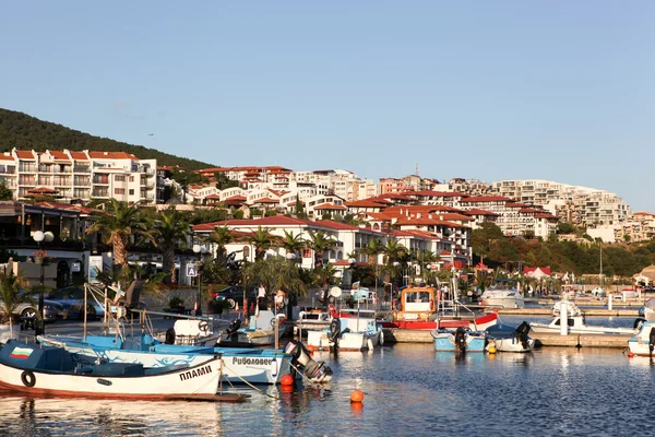 Sveti vlas - 29. august: yachtport marina dinevi, 29. august 2014. sveti vlas ist eine stadt und badeort an der Schwarzmeerküste Bulgariens, in nesebar gemeinde, burgas provinz. — Stockfoto