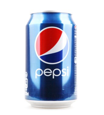 Aytos, Bulgaristan - 15 Ekim 2014: Pepsi beyaz arka plan üzerinde izole. Pepsi üretilen ve Pepsico tarafından üretilen bir gazlı meşrubat olduğunu.