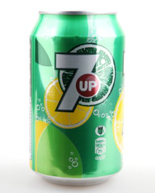 Aytos, Bulgaristan - 11 Aralık 2014: Coca-Cola ve Pepsi 330 ml'lik kutu fotoğraf. Dünyanın en popüler gazlı içecek Coca Cola ve Pepsi arasındadır.