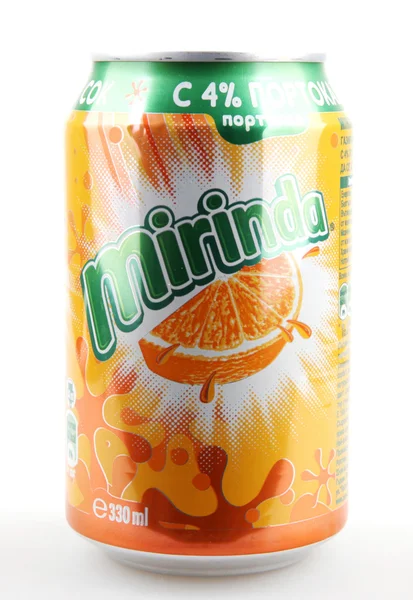 Aytos, Bulgaristan - 11 Aralık 2014: Coca-Cola ve Pepsi 330 ml'lik kutu fotoğraf. Dünyanın en popüler gazlı içecek Coca Cola ve Pepsi arasındadır.