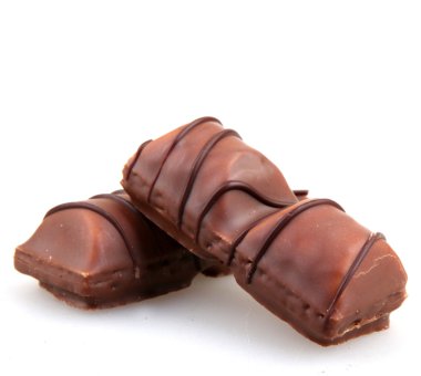 Aytos, Bulgaristan - 03 Nisan 2015: Kinder Bueno çikolata şeker çubuğu. Kinder Bueno İtalyan şekerleme üreticisi Ferrero tarafından yapılan bir çikolata Bar olduğunu.