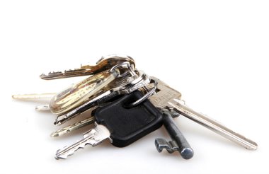 Anahtarlar beyaz üzerine izole edilmiş