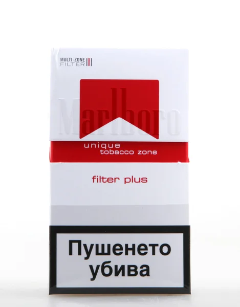 Pack de cigarrillos Marlboro, hecho por Philip Morris . — Foto de Stock
