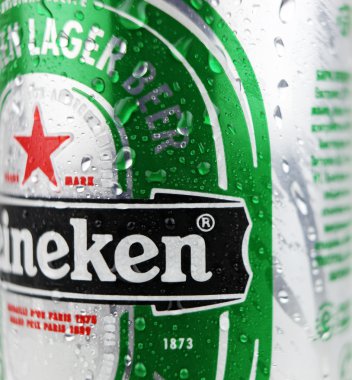 Aytos, Bulgaristan - 14 Temmuz 2015 Heineken arka plan. Heineken International 1864 yılında Gerard Adriaan Heineken Amsterdam tarafından kurulan bir Hollandalı bira, şirketidir.