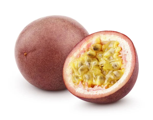Passionsfrukt med skära isolerad på vit — Stockfoto
