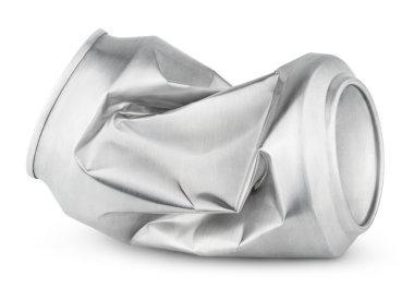 buruşuk boş soda ya da bira izole üzerinde beyaz olabilir