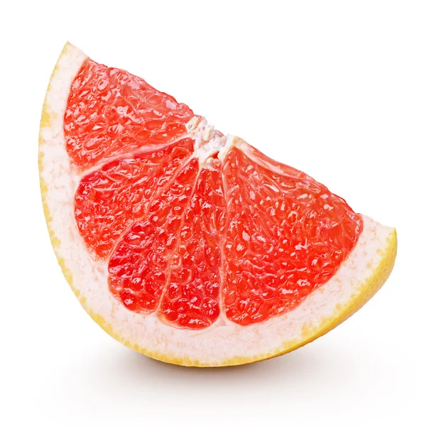 Greyfurt narenciye meyve üzerinde beyaz izole dilim — Stok fotoğraf