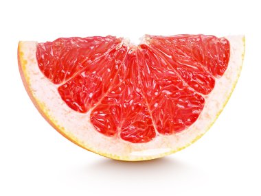 Greyfurt narenciye meyve üzerinde beyaz izole dilim
