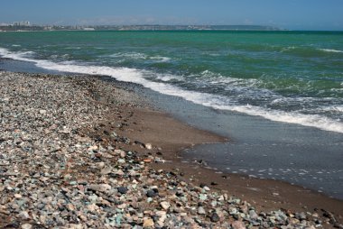 Deniz kıyısında sörf hattı 