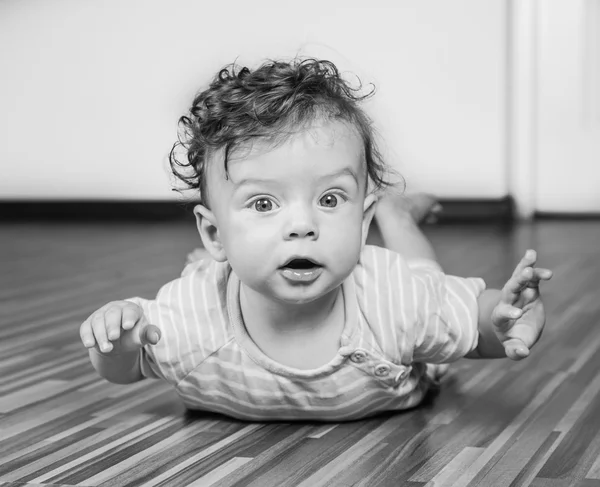 7 mesi bambino ragazzo — Foto Stock