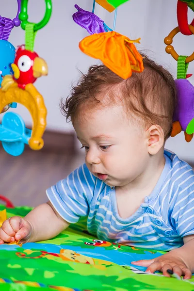 Niño de 7 meses —  Fotos de Stock