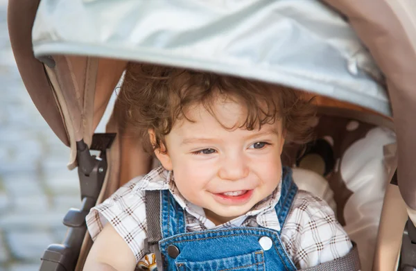 1 jaar oude baby jongen portret — Stockfoto