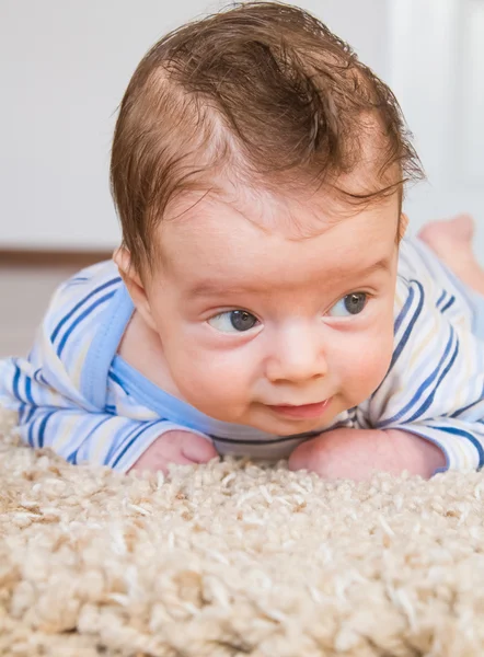 Tummy time — Stock Photo, Image