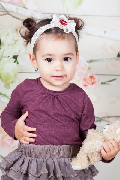 1 and a half year old baby girl indoor — Stock Photo, Image